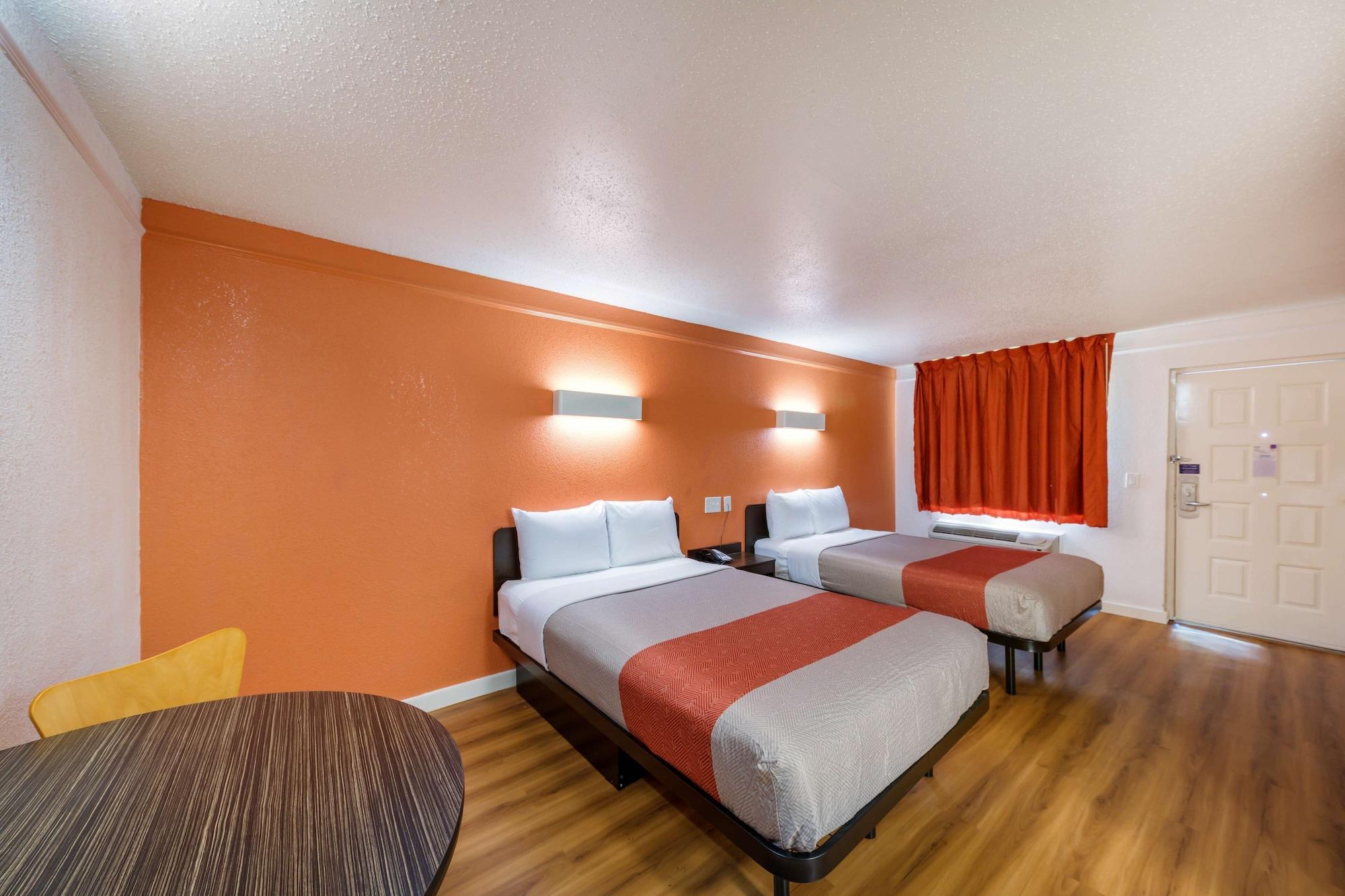 Motel 6-Dallas, Tx - Farmers Branch Zewnętrze zdjęcie