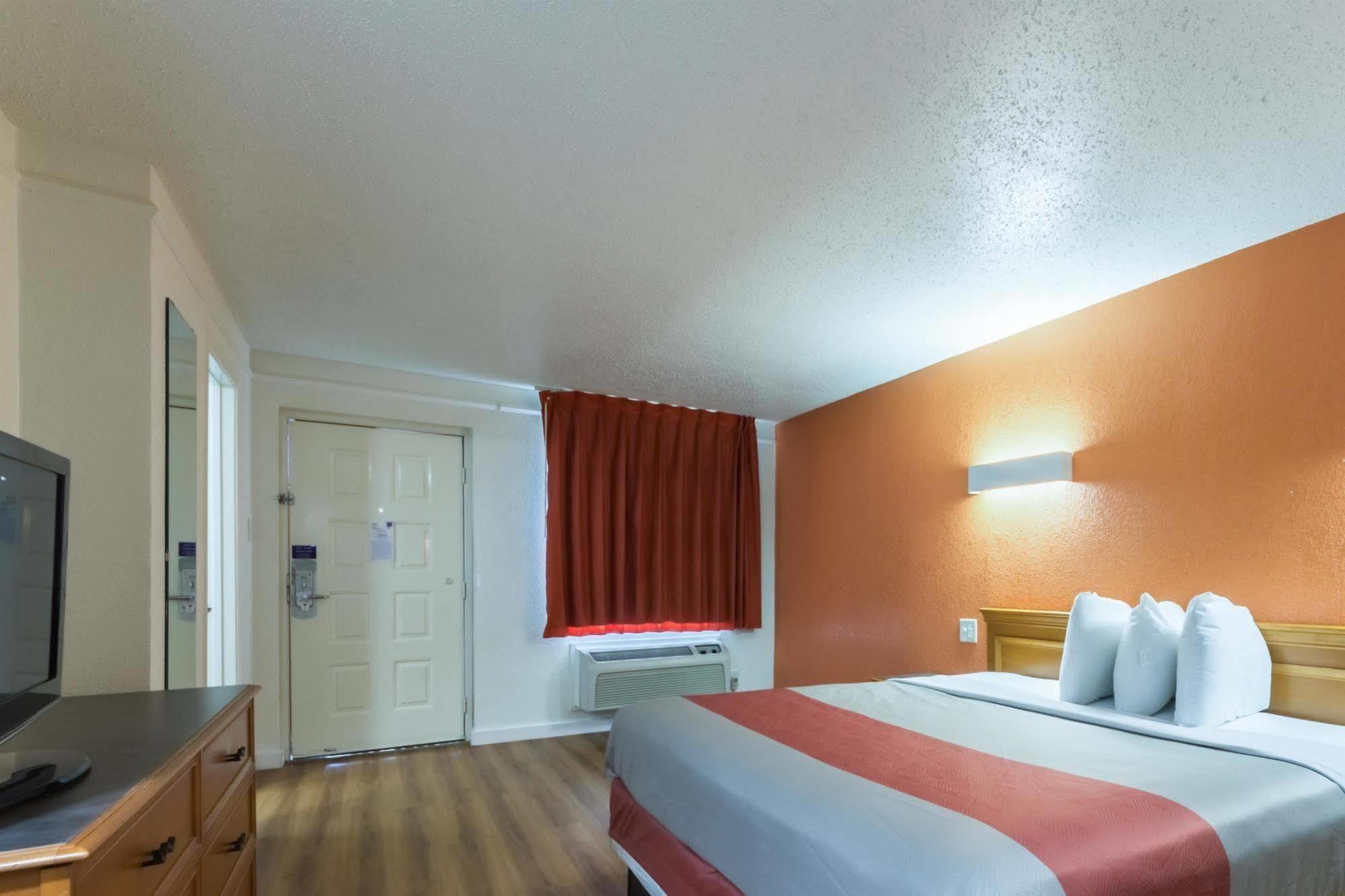 Motel 6-Dallas, Tx - Farmers Branch Zewnętrze zdjęcie