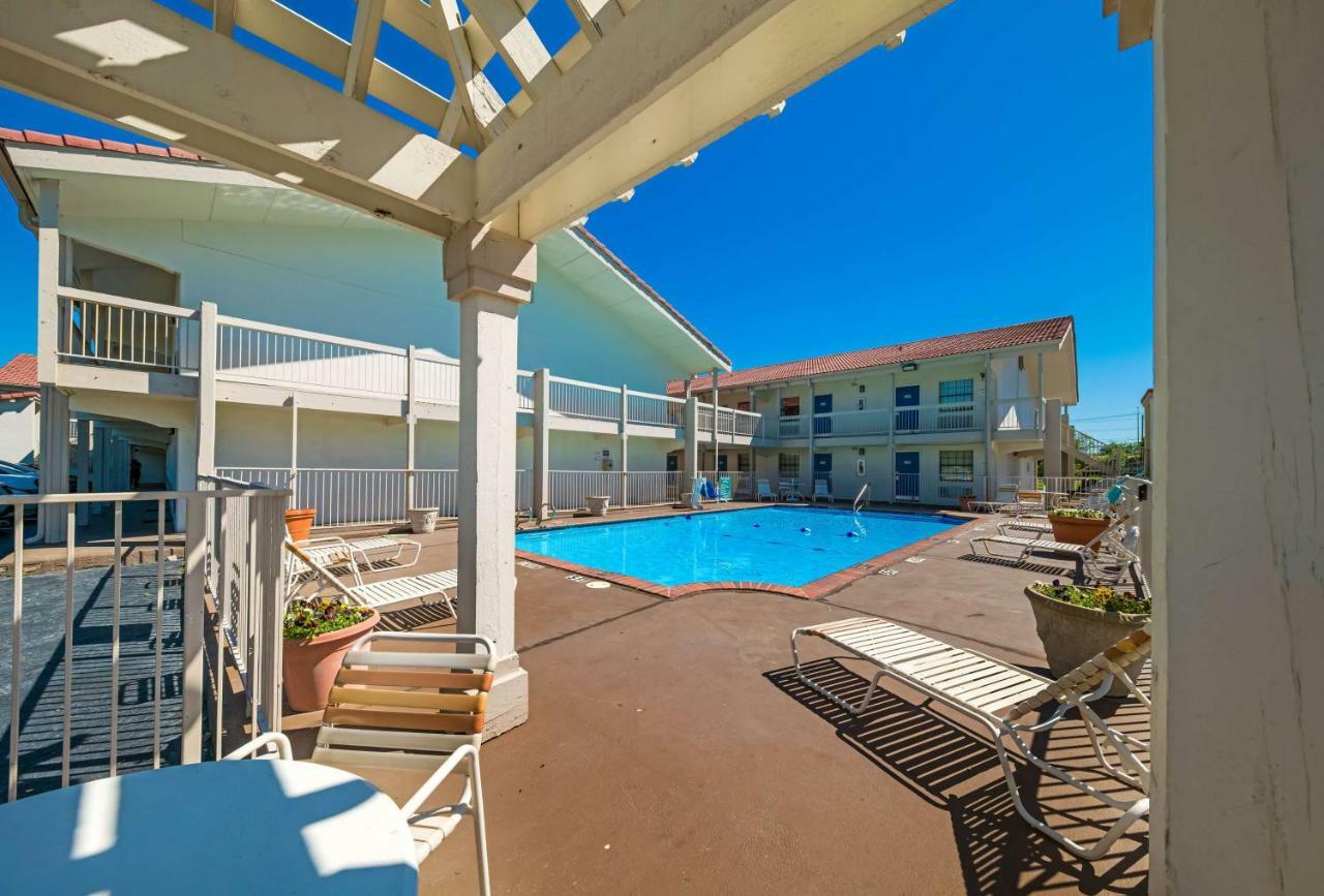 Motel 6-Dallas, Tx - Farmers Branch Zewnętrze zdjęcie